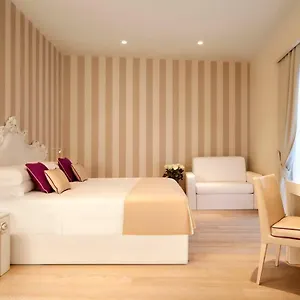 https://il-caffe-ambrosiano-boutique-hotel-and-restaurant.it-lombardy.com