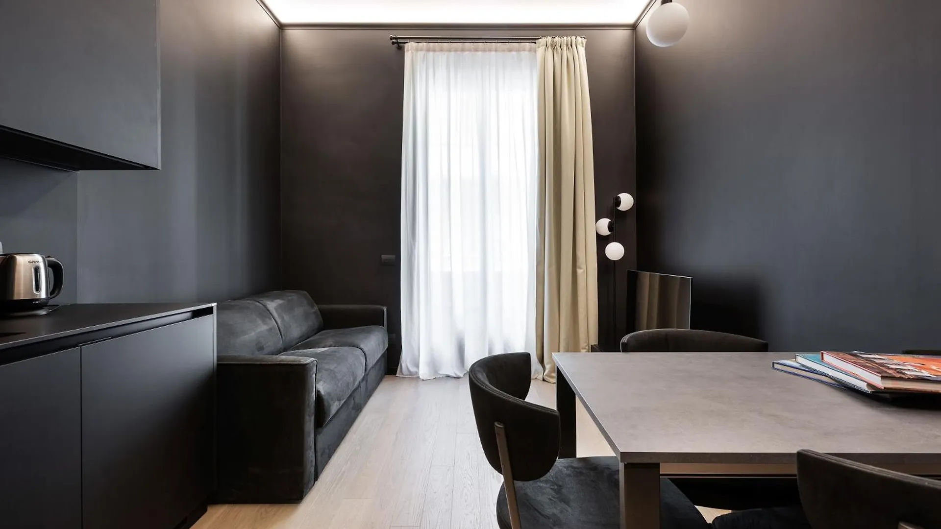מילאנו Brera Apartments In Nerino 0*,